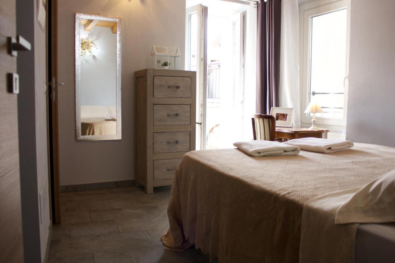 La Casa Sul Sasso Hotell Dervio Exteriör bild